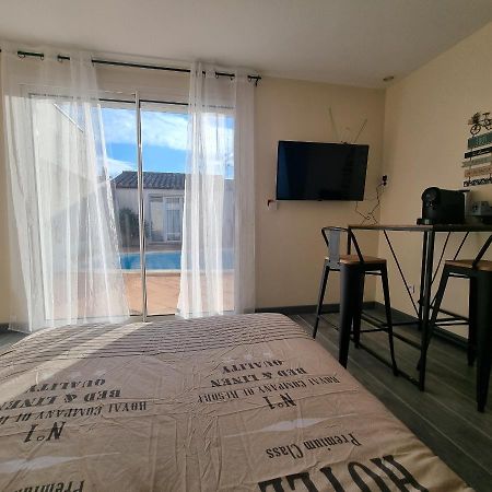 Chambre Avec Piscine Partagee Marcorignan Exterior foto